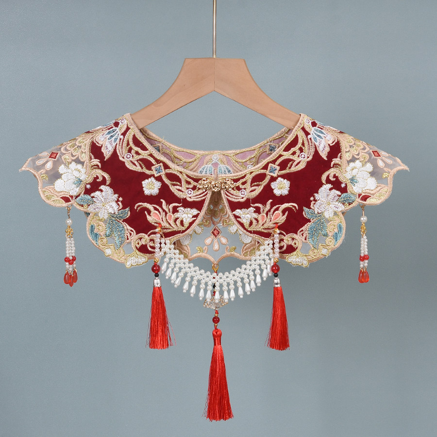 Beaded Red Cloud Collar, Chine - Beading recension och pris