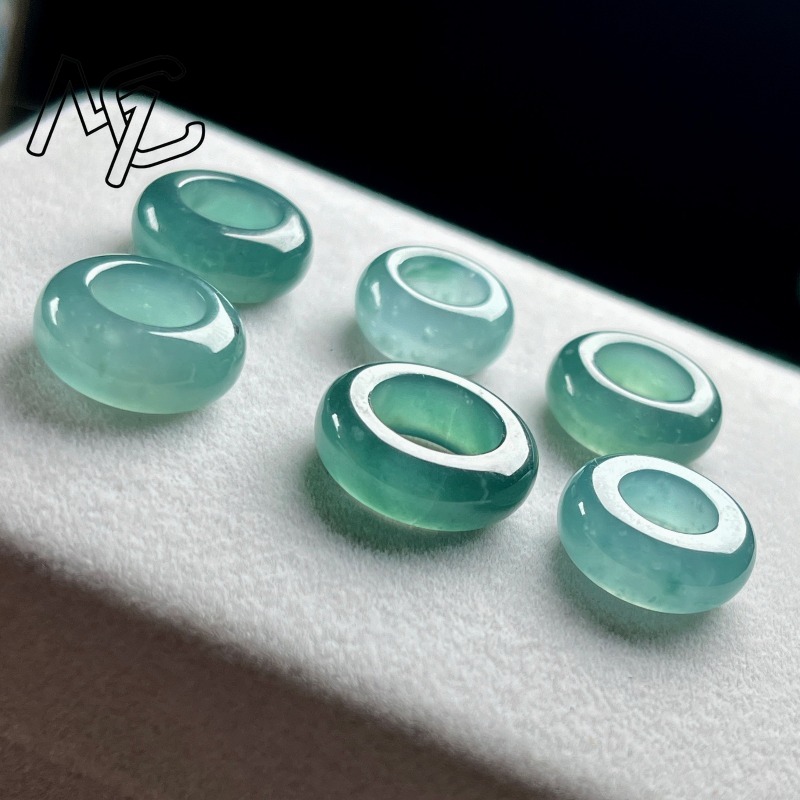 Natural Emerald Blue Water Luc - Beading recension och pris